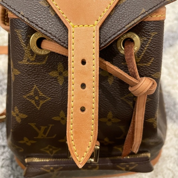 Louis Vuitton Montsouris MM authentic - Picture 9 of 16
